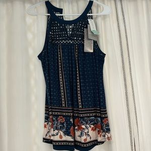 Danielrainn - stitch fix, blue and floral with knit neck/chest area; NWT size S